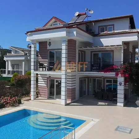 וילה 4 Bedroom Premium N Oludeniz פאטהיה