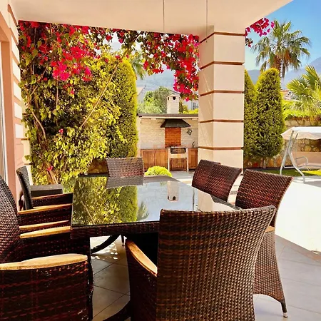 4 Bedroom Premium N Oludeniz וילה
