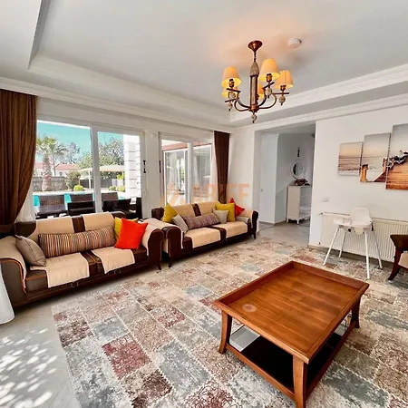 וילה 4 Bedroom Premium N Oludeniz