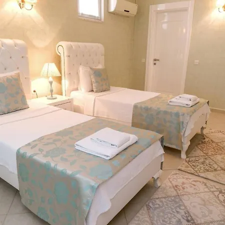 4 Bedroom Premium N Oludeniz * פאטהיה